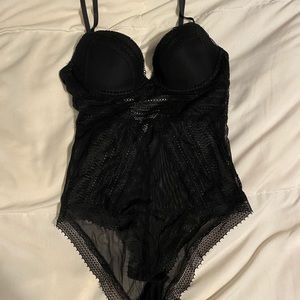 Push-up lace bodysuit